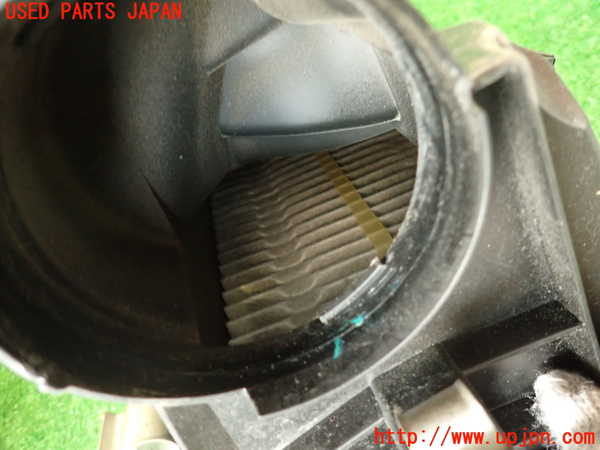 2UPJ-9235232560]プジョー・RCZ(T7R5F02)エアクリーナーボックス 中古_3