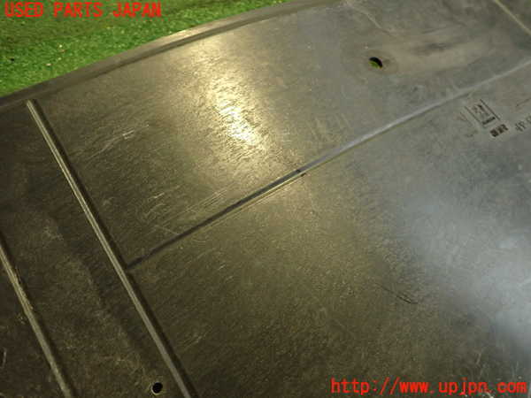 2UPJ-9235232170]プジョー・RCZ(T7R5F02)エンジンアンダーカバー 中古_2