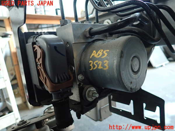 2UPJ-9235234040]プジョー・RCZ(T7R5F02)ABSアクチュエーター 中古_2