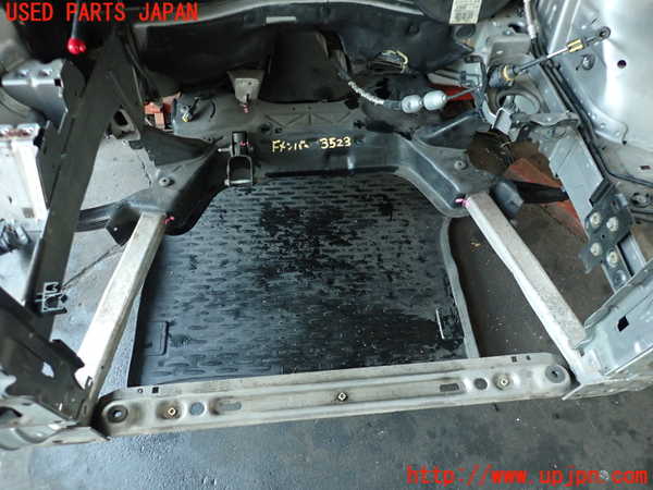 2UPJ-9235235285]プジョー・RCZ(T7R5F02)フロントメンバー 中古_5