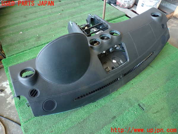 2UPJ-9235237505]プジョー・RCZ(T7R5F02)ダッシュボード 中古_3