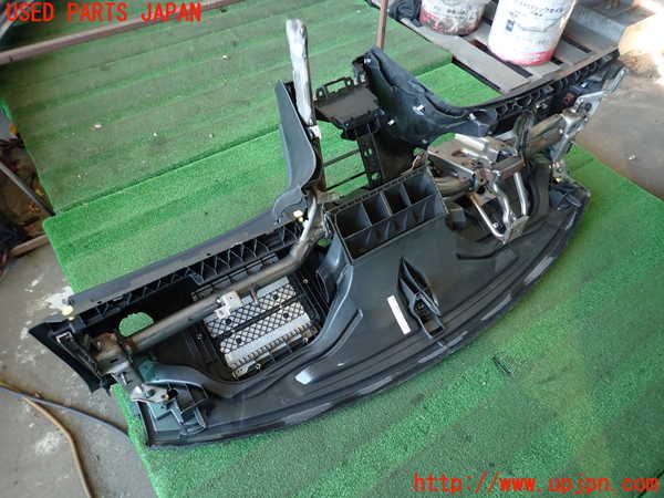 2UPJ-9235237505]プジョー・RCZ(T7R5F02)ダッシュボード 中古_5