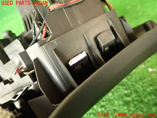 2UPJ-9235237865]プジョー・RCZ(T7R5F02)運転席側エアバッグカバー 中古_4