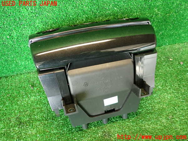 2UPJ-9235237821]プジョー・RCZ(T7R5F02)灰皿1 中古_2