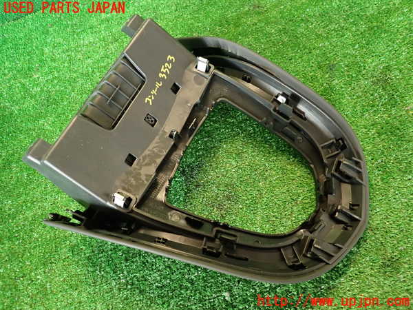 2UPJ-9235237549]プジョー・RCZ(T7R5F02)コンソール 中古_5