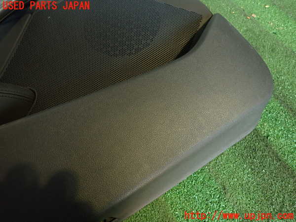 2UPJ-9235231264]プジョー・RCZ(T7R5F02)左ドア内張り 中古_2