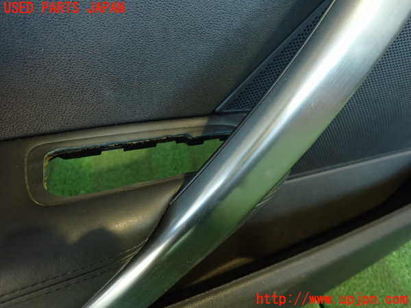 2UPJ-9235231264]プジョー・RCZ(T7R5F02)左ドア内張り 中古_3