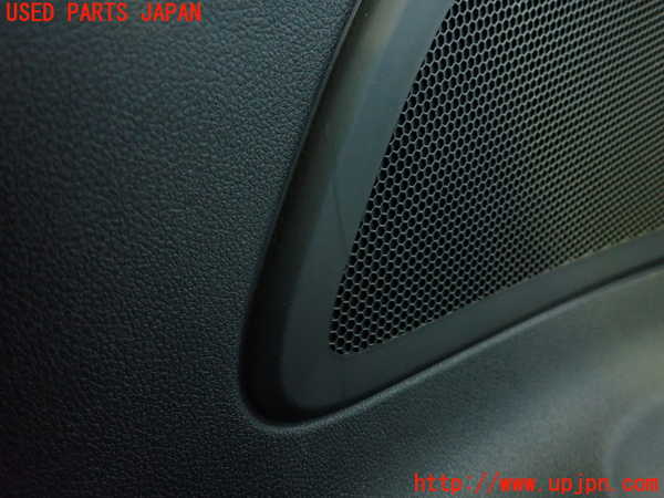 2UPJ-9235237675]プジョー・RCZ(T7R5F02)右リアピラートリム 中古_4