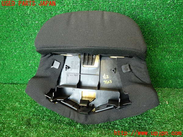 2UPJ-9235237150]プジョー・RCZ(T7R5F02)右2列目ヘッドレスト 中古_2