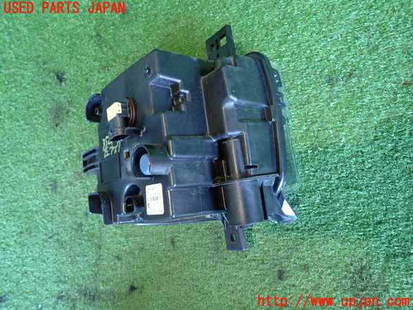 2UPJ-9235241182]VW・T-Cross(ティークロス)(C1DKR)左フォグ 中古_3