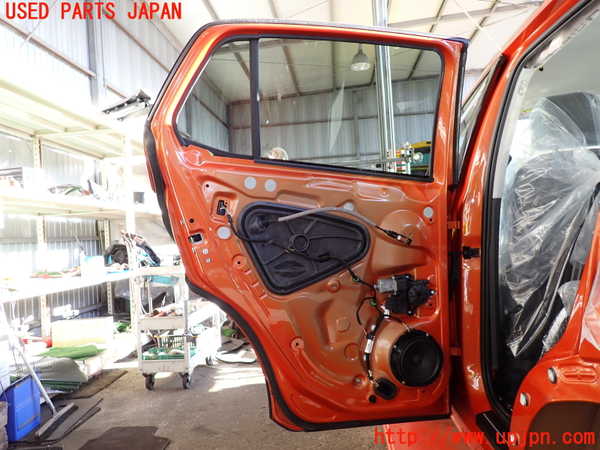 2UPJ-9235241320]VW・T-Cross(ティークロス)(C1DKR)左後ドア (ジャンク品) 中古(43R-004524 M92)_2