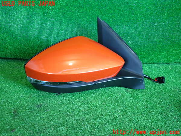 2UPJ-9235241210]VW・T-Cross(ティークロス)(C1DKR)右ドアミラー 中古_2