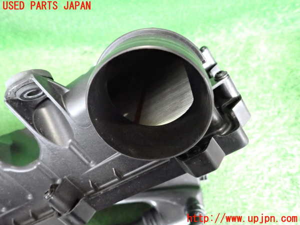 2UPJ-9235242560]VW・T-Cross(ティークロス)(C1DKR)エアクリーナーボックス 中古_4