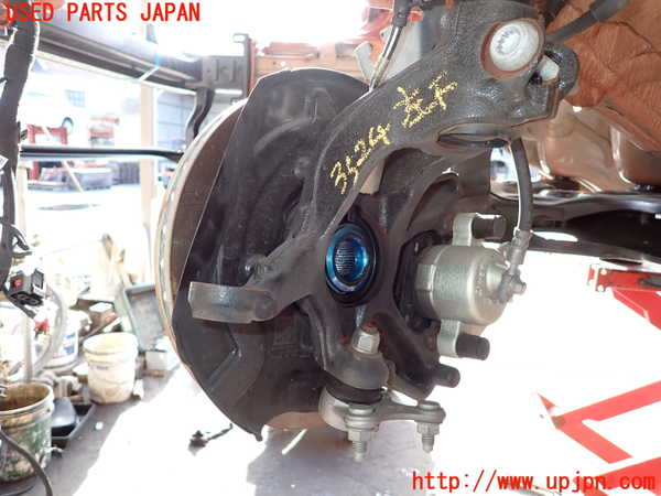 2UPJ-9235244295]VW・T-Cross(ティークロス)(C1DKR)左フロントナックルハブ 中古_2