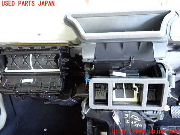 2UPJ-9235246081]VW・T-Cross(ティークロス)(C1DKR)エバポレーター1 中古_4