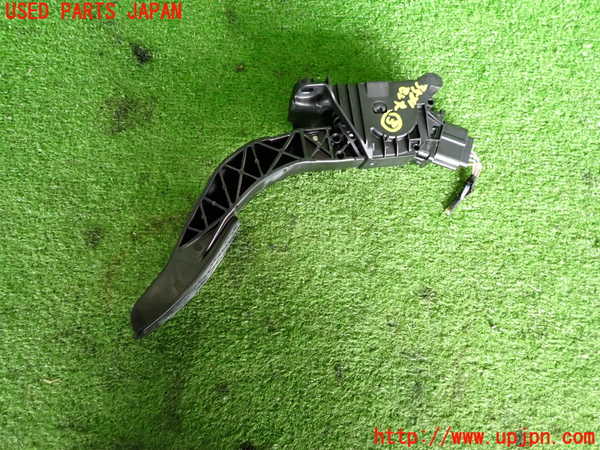 2UPJ-9235246383]VW・T-Cross(ティークロス)(C1DKR)センサー3 中古_2