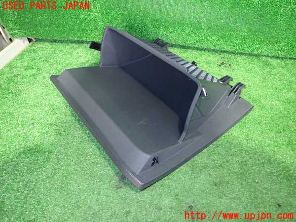 2UPJ-9235247516]VW・T-Cross(ティークロス)(C1DKR)グローブボックス1 中古_2