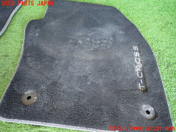 2UPJ-9235247800]VW・T-Cross(ティークロス)(C1DKR)フロアマット 中古_2