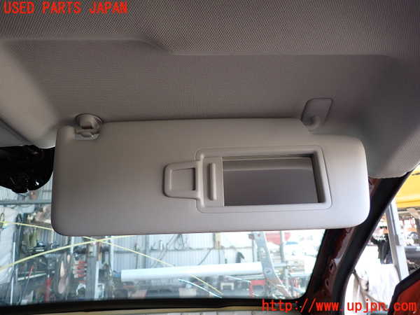 2UPJ-9235247625]VW・T-Cross(ティークロス)(C1DKR)室内サンバイザー右側 中古_3