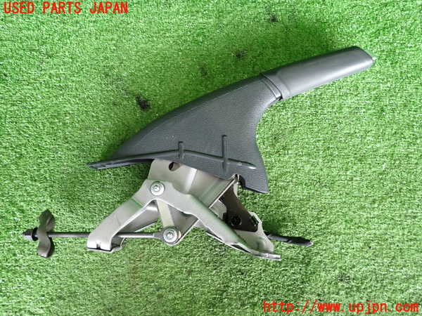 2UPJ-9235247550]VW・T-Cross(ティークロス)(C1DKR)サイドブレーキレバー 中古_2