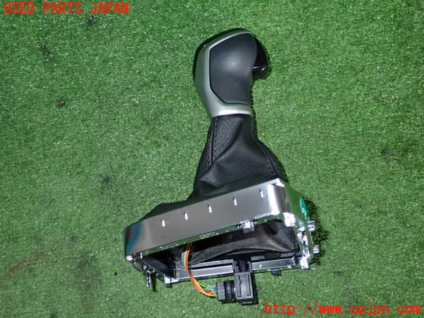 2UPJ-9235247570]VW・T-Cross(ティークロス)(C1DKR)シフトノブ 中古_3