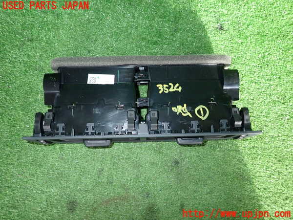 2UPJ-9235247526]VW・T-Cross(ティークロス)(C1DKR)エアコン吹き出し口1 (真中) 中古_2