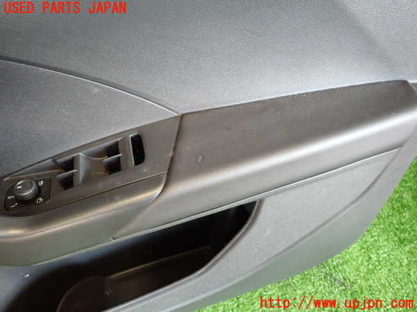 2UPJ-9235241234]VW・T-Cross(ティークロス)(C1DKR)右前ドア内張り 中古_4