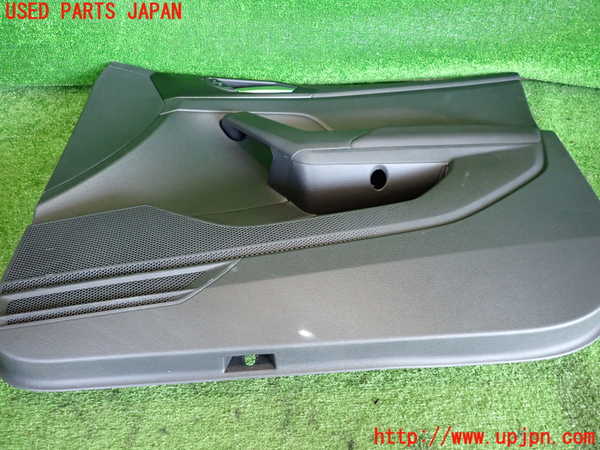 2UPJ-9235241234]VW・T-Cross(ティークロス)(C1DKR)右前ドア内張り 中古_5