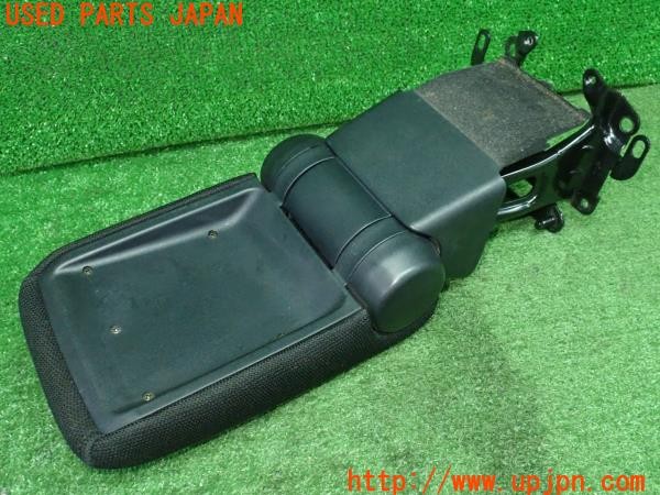 3UPJ=9235250652]アルテッツァ RS200 リミテッドII(SXE10)後期 純正 8917-53010 アームレスト 中古_4