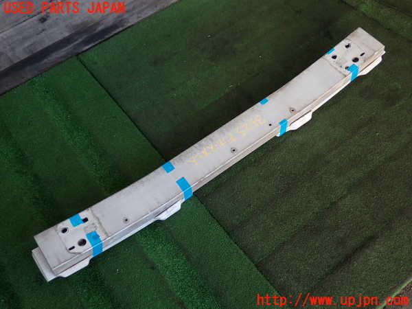 2UPJ-9235251014]アルテッツァ(SXE10)フロントバンパーホースメント 中古_2