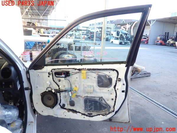 2UPJ-9235251230]アルテッツァ(SXE10)右前ドア 中古(43R-00034 M2H4)_5