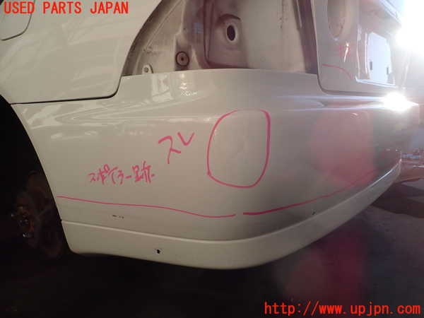 2UPJ-9235251610]アルテッツァ(SXE10)リアバンパー 中古_3