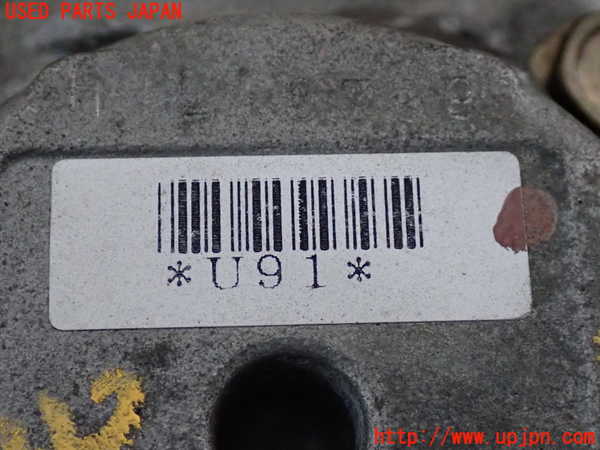 2UPJ-9235254250]アルテッツァ(SXE10)パワステポンプ 中古_3