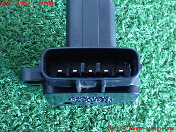 2UPJ-9235256320]アルテッツァ(SXE10)エアフロメーター 中古_4