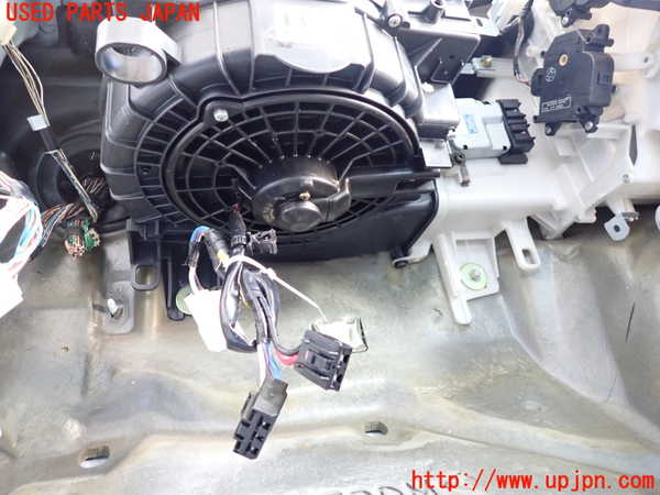2UPJ-9235256095]アルテッツァ(SXE10)ブロアファン(ブロアーファン) 中古_2