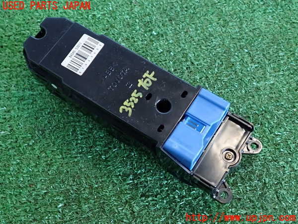 2UPJ-9235256240]アルテッツァ(SXE10)右前パワーウィンドウスイッチ 中古_2
