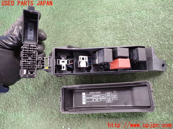 2UPJ-9235256741]アルテッツァ(SXE10)ヒューズボックス1 中古_4
