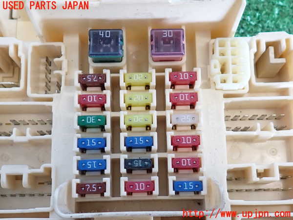 2UPJ-9235256742]アルテッツァ(SXE10)ヒューズボックス2 中古_3