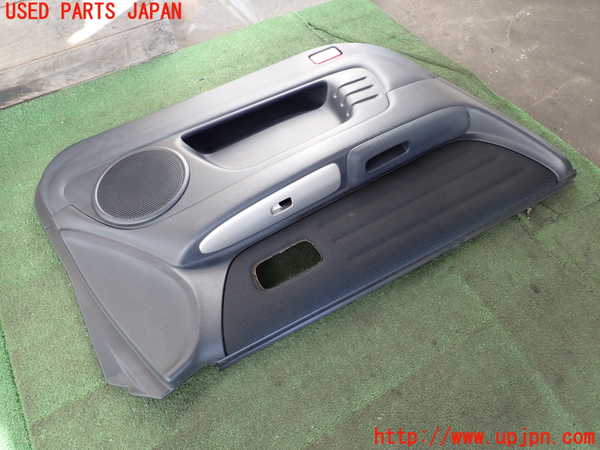 2UPJ-9235251264]アルテッツァ(SXE10)左前ドア内張り 中古_3