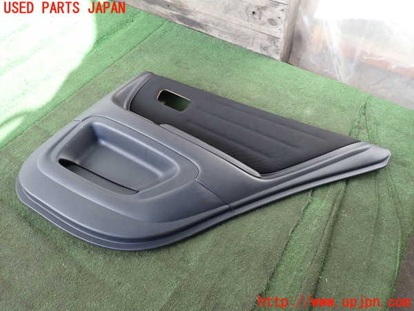 2UPJ-9235251294]アルテッツァ(SXE10)右後ドア内張り 中古_2