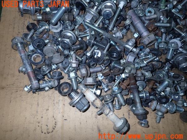 3UPJ=9235260720]レクサス RX450h バージョンL エアサスペンション(GYL16W)ネジ・ナット・ステー類 セット ジャンク_4