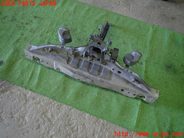 1UPJ-9235261040]レクサス・RX450h(GYL16W)アッパーコアサポート 中古_2