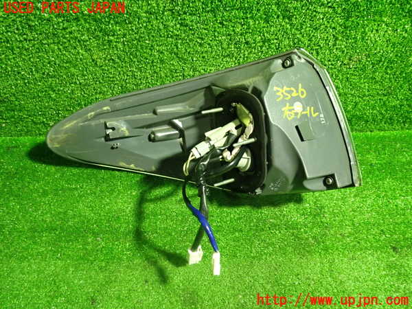 1UPJ-9235261530]レクサス・RX450h(GYL16W)右テールランプ 中古_2