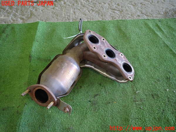 1UPJ-9235262041]レクサス・RX450h(GYL16W)エキマニ1 触媒 マニバーター 中古_4