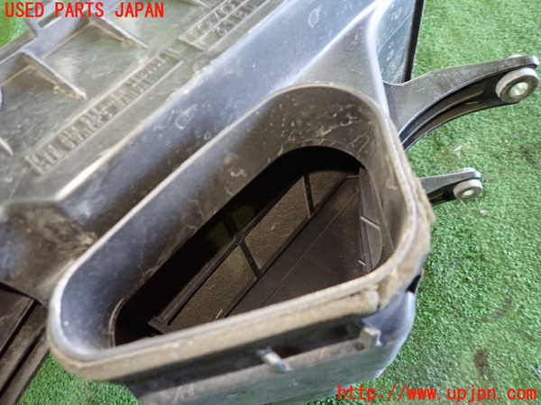 1UPJ-9235262560]レクサス・RX450h(GYL16W)エアクリーナーボックス 中古_4