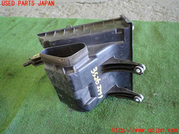 1UPJ-9235262560]レクサス・RX450h(GYL16W)エアクリーナーボックス 中古_5