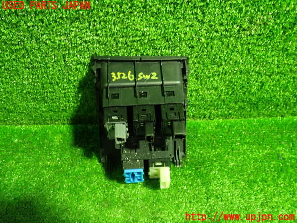 1UPJ-9235266307]レクサス・RX450h(GYL16W)スイッチ2(給油口オープナー リアゲート ヘッドライトウォッシャー 車高調 ) 中古_2