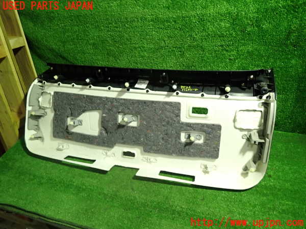 1UPJ-9235261578]レクサス・RX450h(GYL16W)バックドア内張り 中古_3
