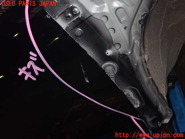 1UPJ-9235271230]ハリアー ハイブリッド(AVU65W)右前ドア 中古(M2H5)_2