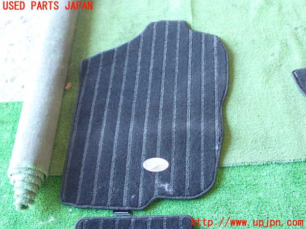 1UPJ-9235277800]ハリアー ハイブリッド(AVU65W)フロアマット 中古_2